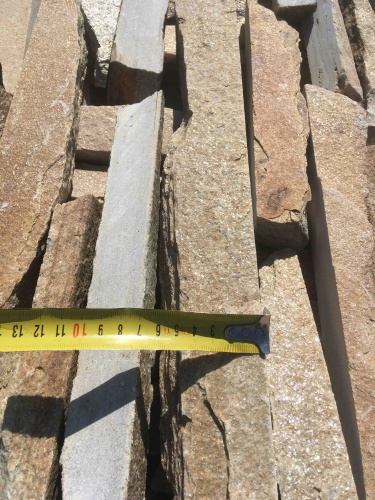 Горбушка златолит золотистый для облицовки купить в Твери