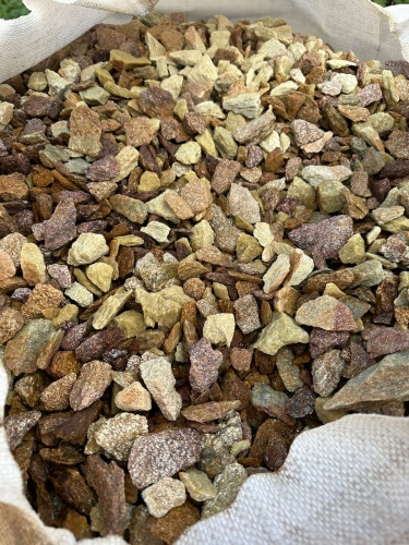 Златолит персиковый декоративная каменная крошка купить в Твери