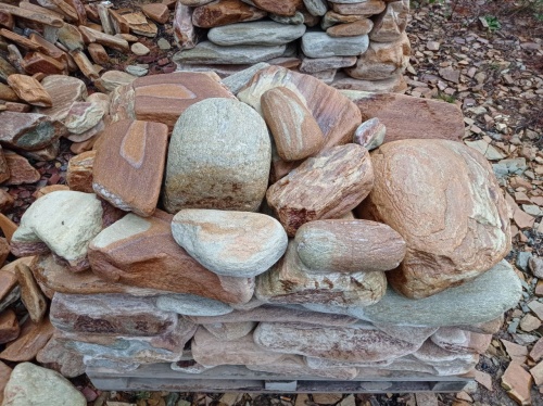 Златолит жёлтый, жёлто-зелёный глыбки и валуны для ланшафтного дизайна купить в Твери