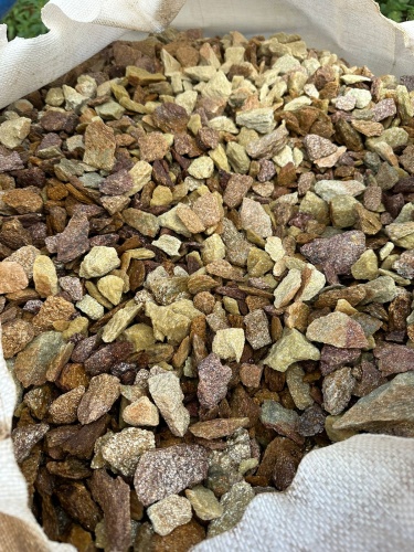 Златолит персиковый декоративная каменная крошка купить в Твери