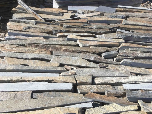 Горбушка златолит мультиколор для облицовки купить в Твери