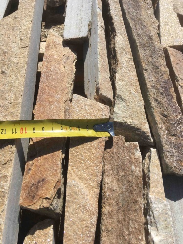 Горбушка златолит золотистый для облицовки купить в Твери