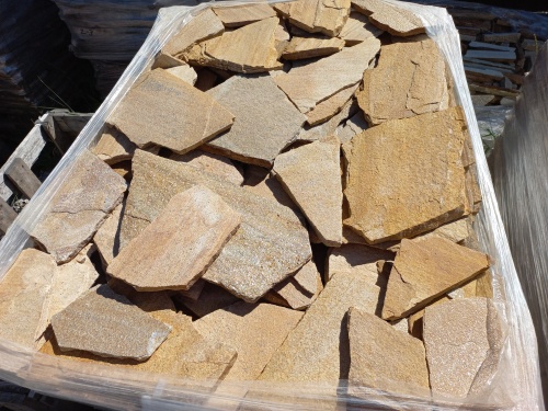 Плитняк златолит жёлтый золотистый для отмостки купить в Твери