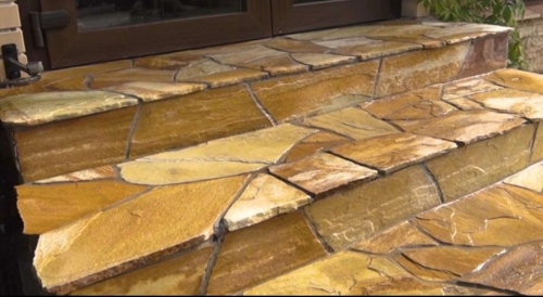 Плитняк златолит жёлтый золотистый для отмостки купить в Твери